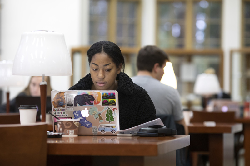 Students studying in the reading room of Collins Memorial Library
