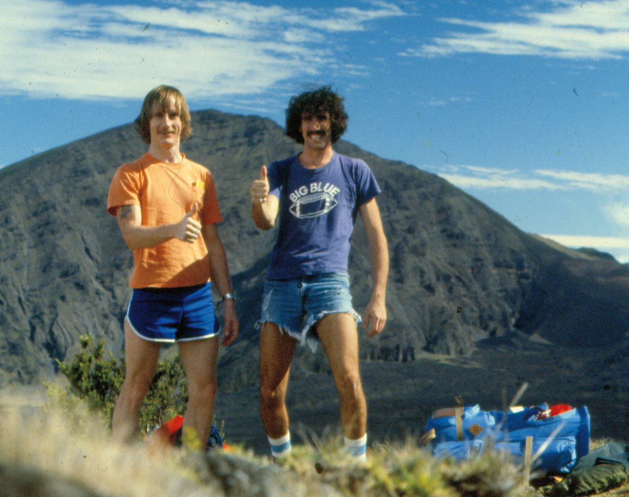 Bernard Kravitz '81 and Dale Davis '80, during Puget Sound's 1980 Hawai'i Winterim Study Session.