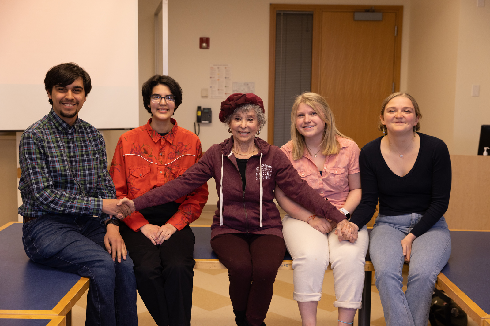 Rita Moreno with students.