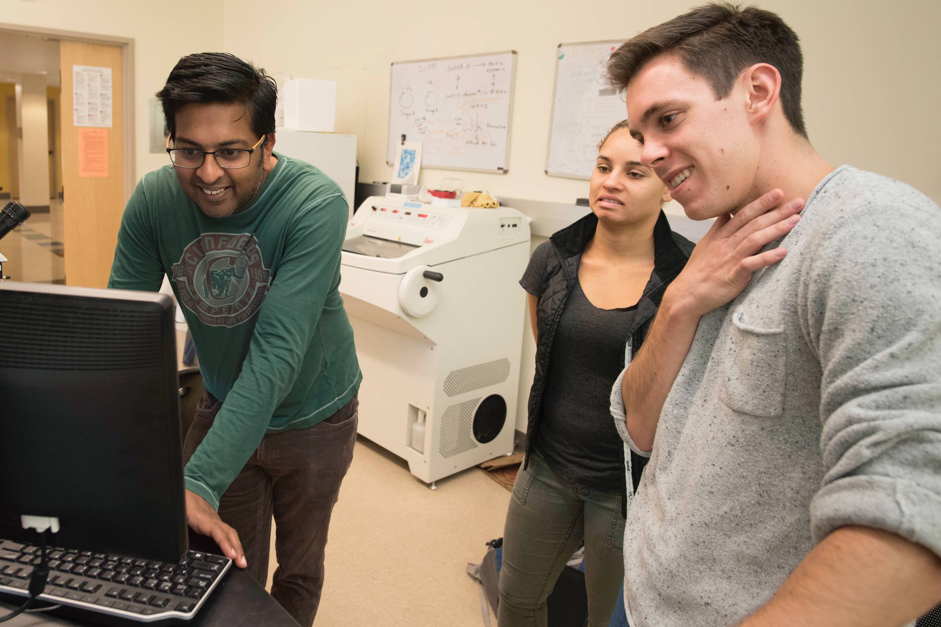 Prof. Siddharth Ramakrishnan in the lab with students