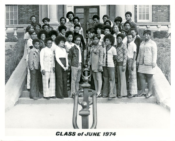 crawford_class600.jpg Mrs. Reed’s 8th-grade class, Hamilton School in St. Louis, 1