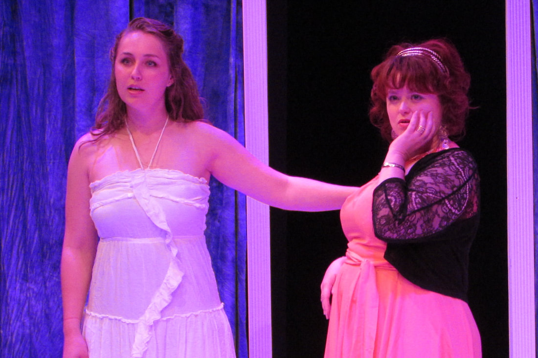 fastabend_15-new-muses-theater-photo.jpg Cassie Fastabend ’15 (left), a graduate of Puget Sound’s the