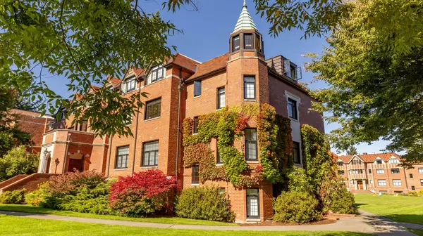 Smith Hall in the North Quad