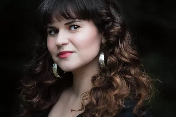 Rhiannon Guevin ’12