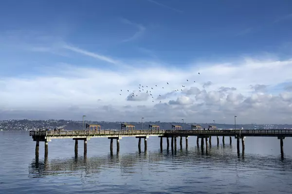 Commencement Bay Dock