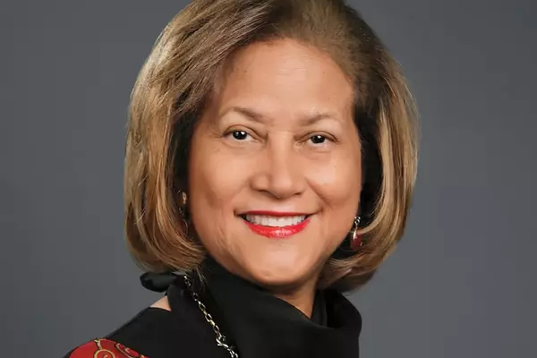 Regina Kearney Glenn ’70, MBA'71