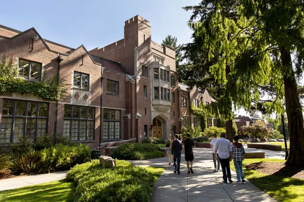 Collins Memorial Library