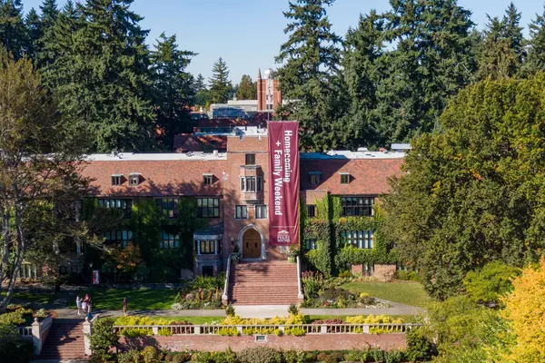 Homecoming banner on Jones Hall.