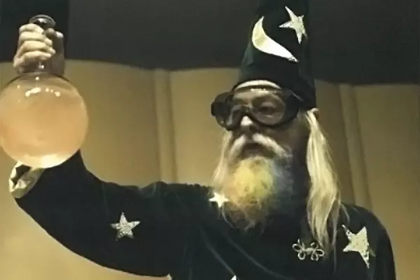 Prof. Tim Hoyt magic show