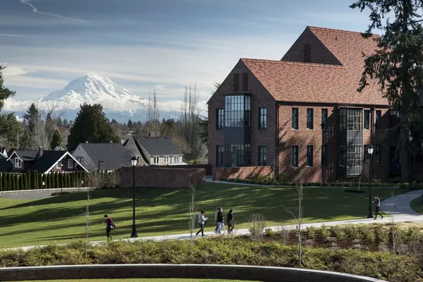 Weyerhaeuser Hall with Mount Rainer in the background