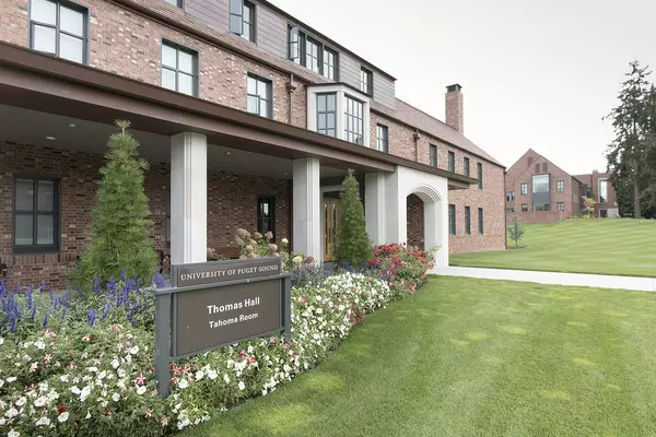 Thomas Hall