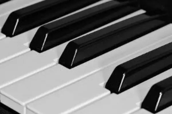piano keys_0.jpg