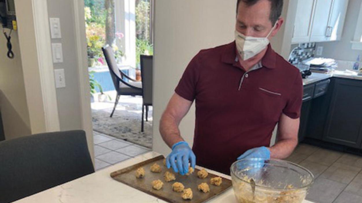 Kent Korneisel making cookies