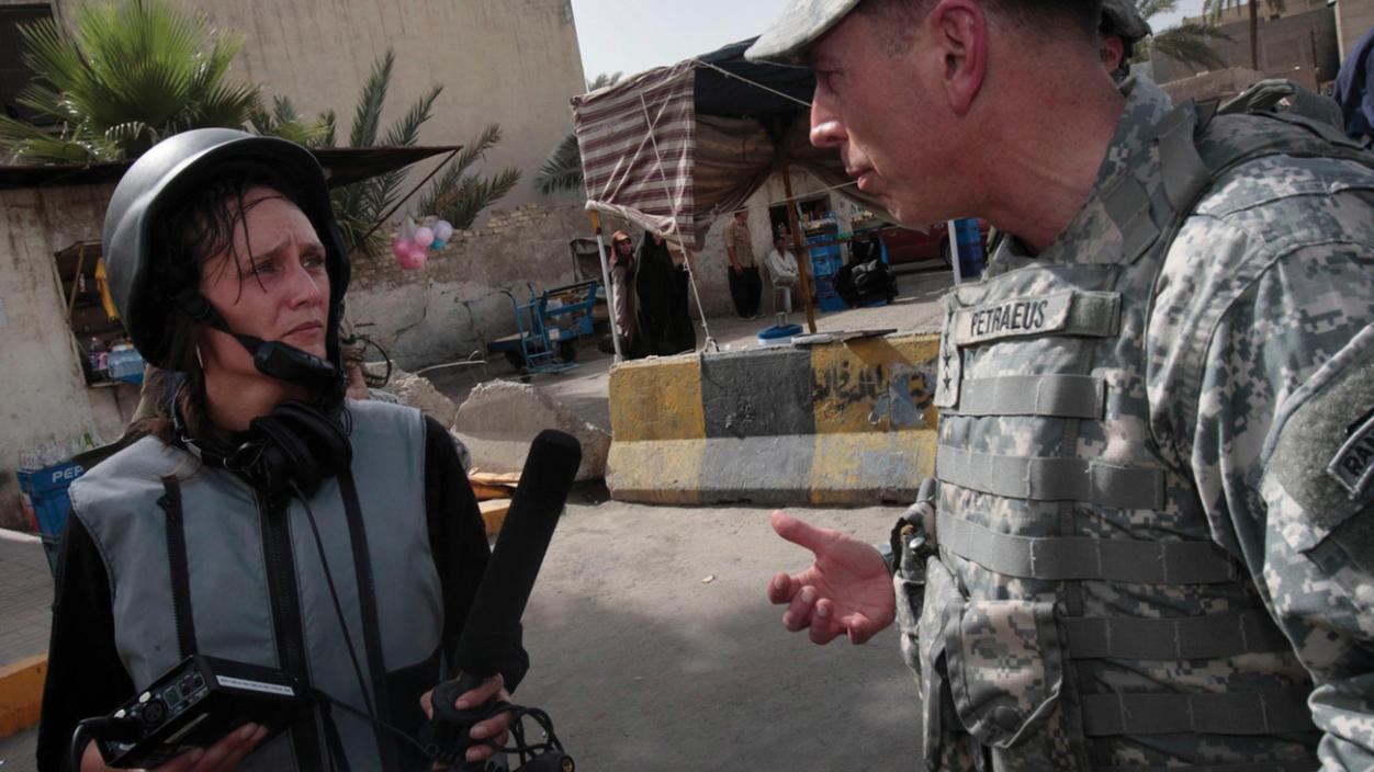 Rachel Martin ’96, Hon.'14 interviewing General David Petraeus