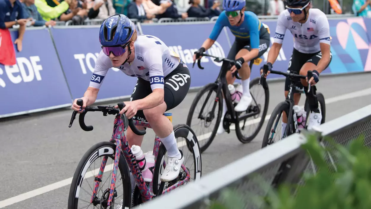 Clara Brown ’17 competing in road cycling.