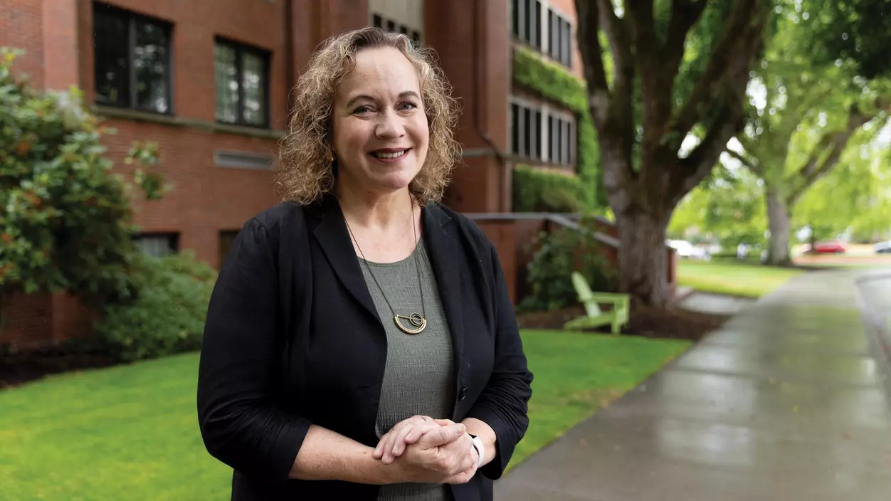 Prof. of Sociology Jennifer Utrata