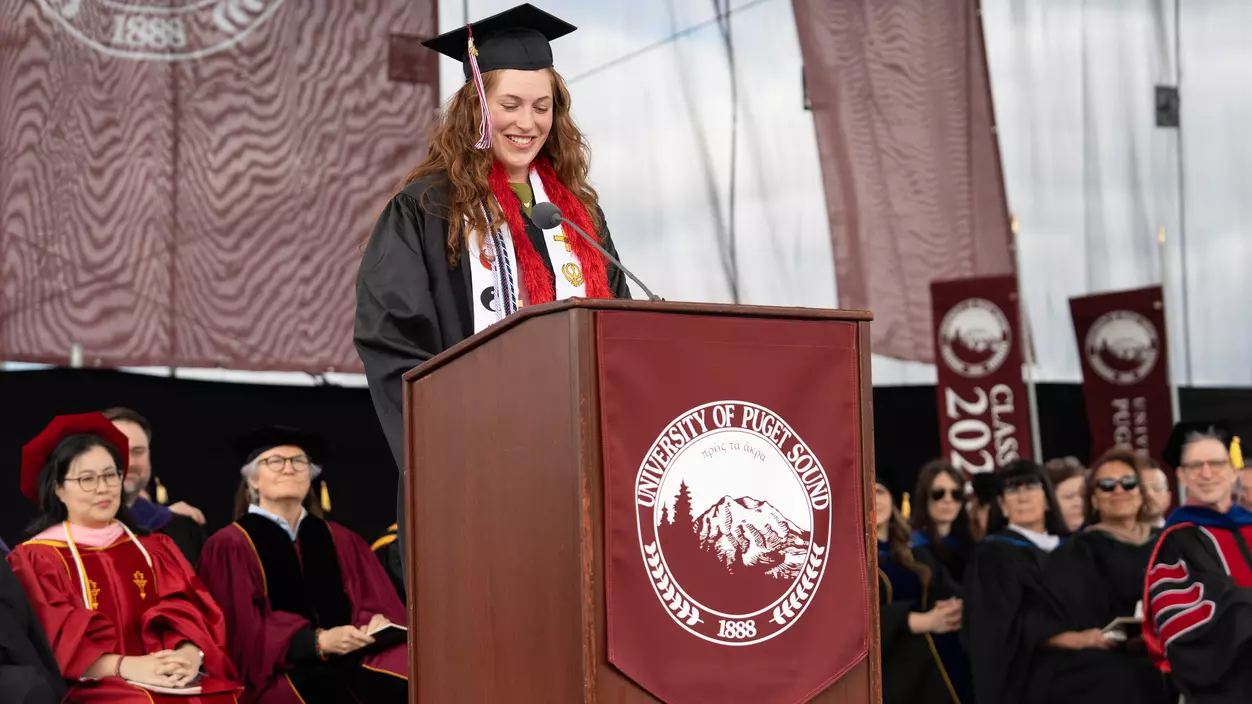 Isa Fitzgibbons ’26 speaking at Commencement 2026
