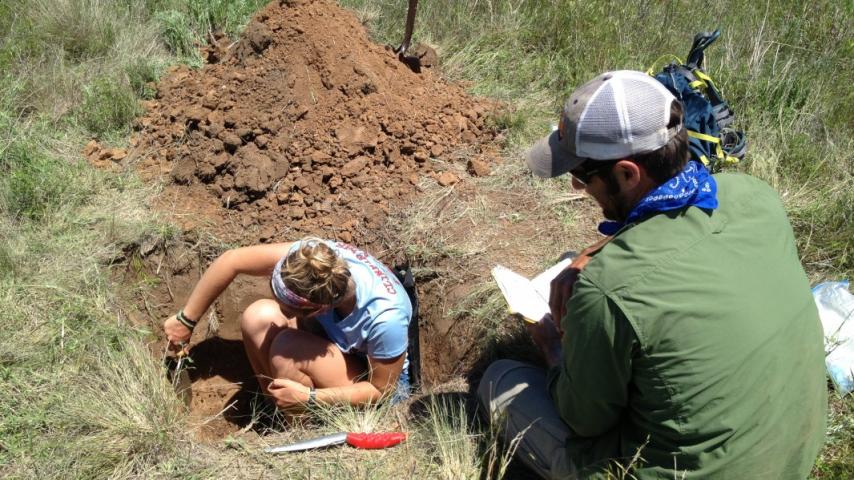 Geology Fieldwork students in Kansas