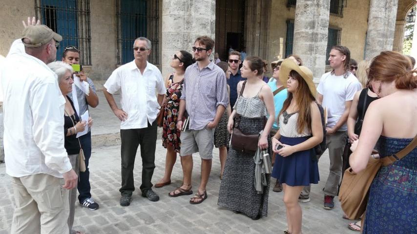 Students in PG 399 Cuba from Revolution to Evolution in Havana, 2015.