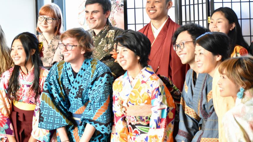 Kimono dressing demonstration