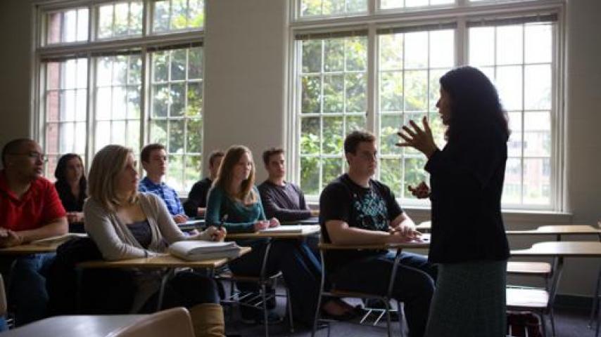 Professor Nila Wiese addressing students in a classroom
