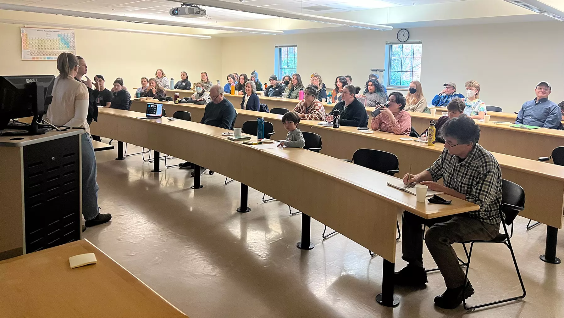 Khysa Gustafson '24 presents her senior thesis