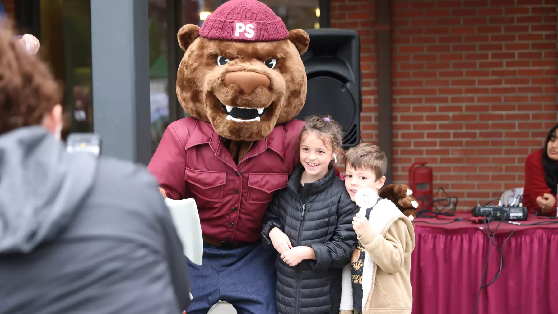 Grizz with future Loggers at the 15th Annual Logger 5K, Oct. 12, 2025.