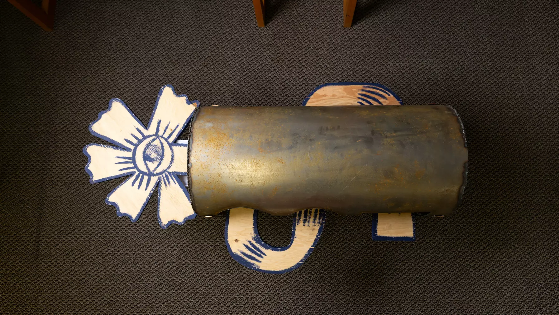 Iron lung sculpture by Eva Langenthal ’26