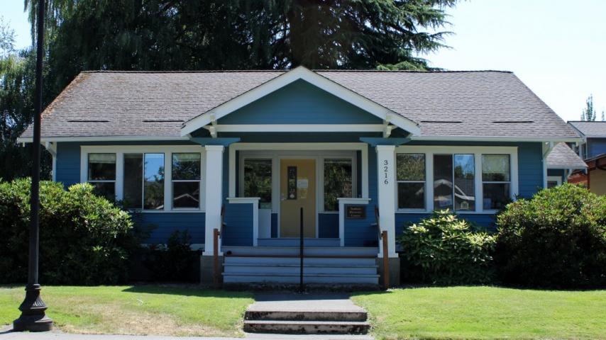 The Student Diversity Center (SDC) – Blue House
