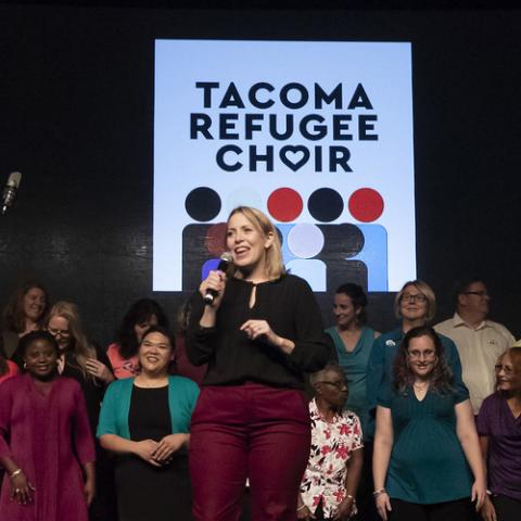 Erin Guinup ’96 and the Tacoma Refugee Choir