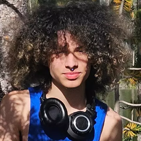 Micah Viglione ’28