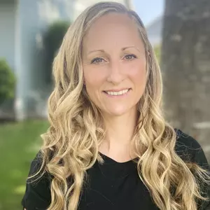 Visiting Asst. Prof. Eliza Szymanek