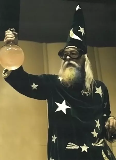 Prof. Tim Hoyt magic show